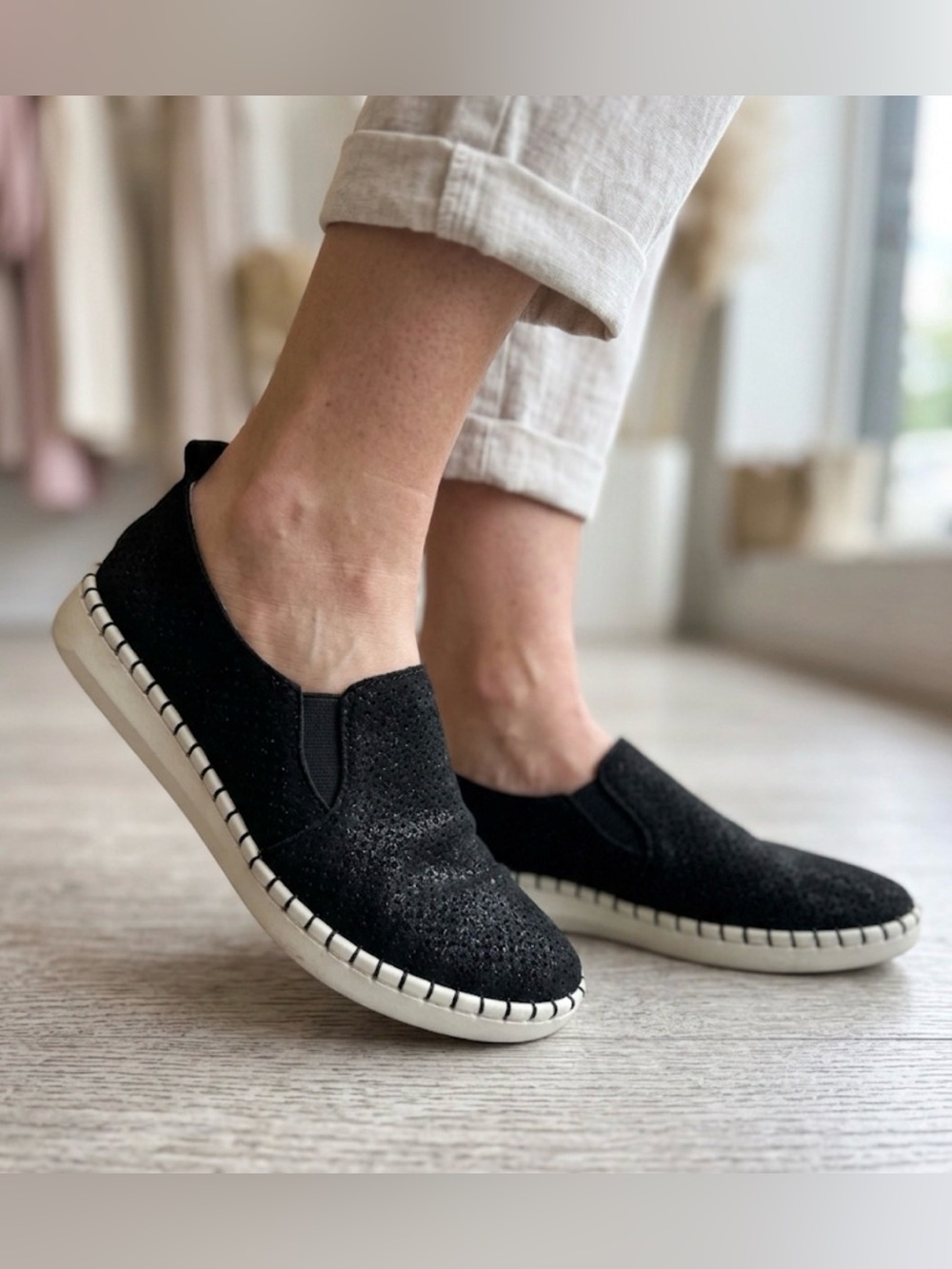 Nexx Black Slip-On Casual Loafers
